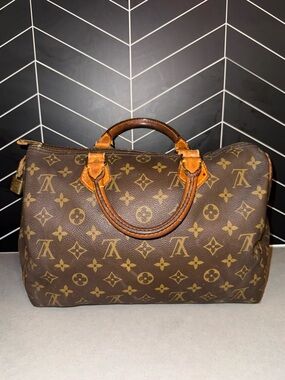 Authentic Vintage Louis Vuitton Speedy 30